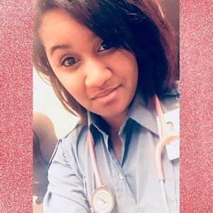 I’m back on Poshmark and ready to sell!!!!!!!!!!